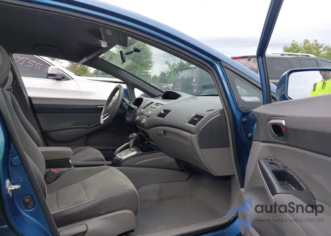 2008 Honda Civic Lx z USA, uszkodzony, nr VIN 1HGFA165X8L113837